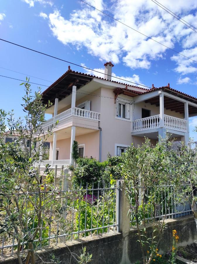 Alanthia Apartment Vlore Bagian luar foto