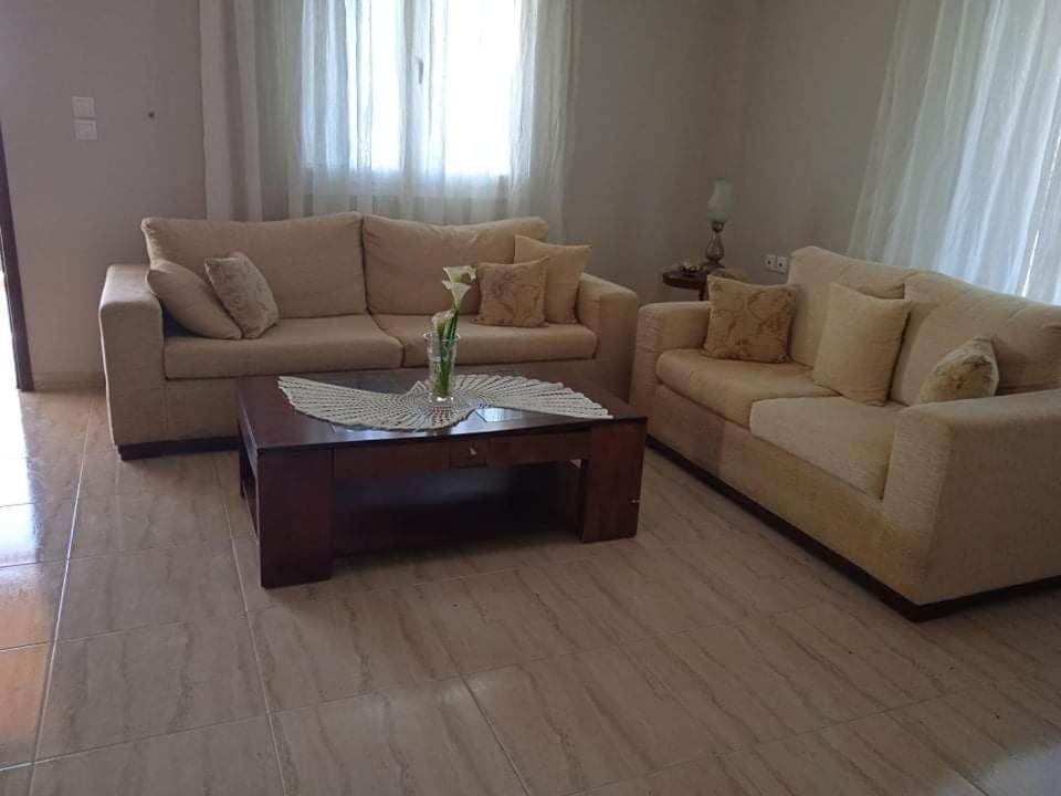 Alanthia Apartment Vlore Bagian luar foto