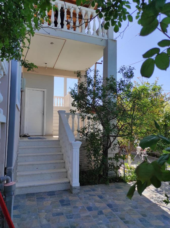 Alanthia Apartment Vlore Bagian luar foto