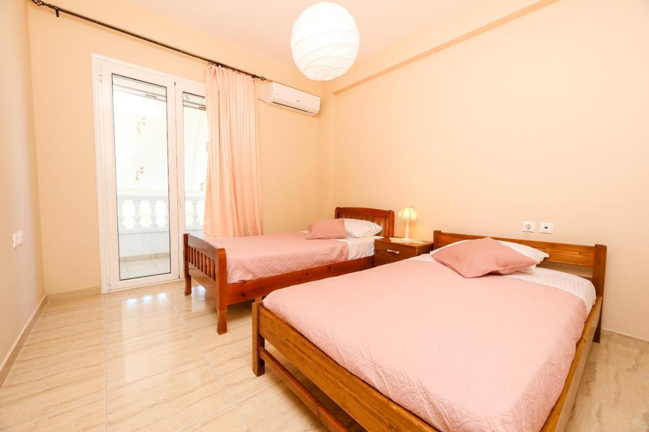 Alanthia Apartment Vlore Bagian luar foto